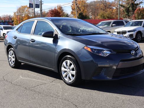 Used 2015 Toyota Corolla LE image 10