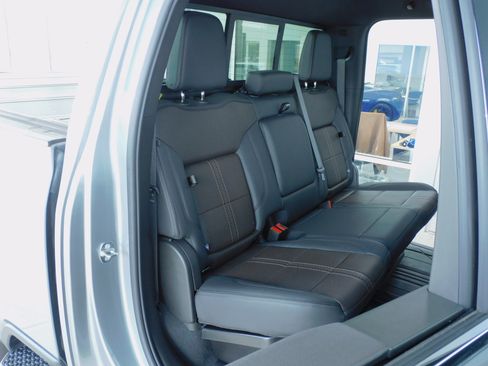 Used 2025 Chevrolet Silverado 2500 High Country image 33