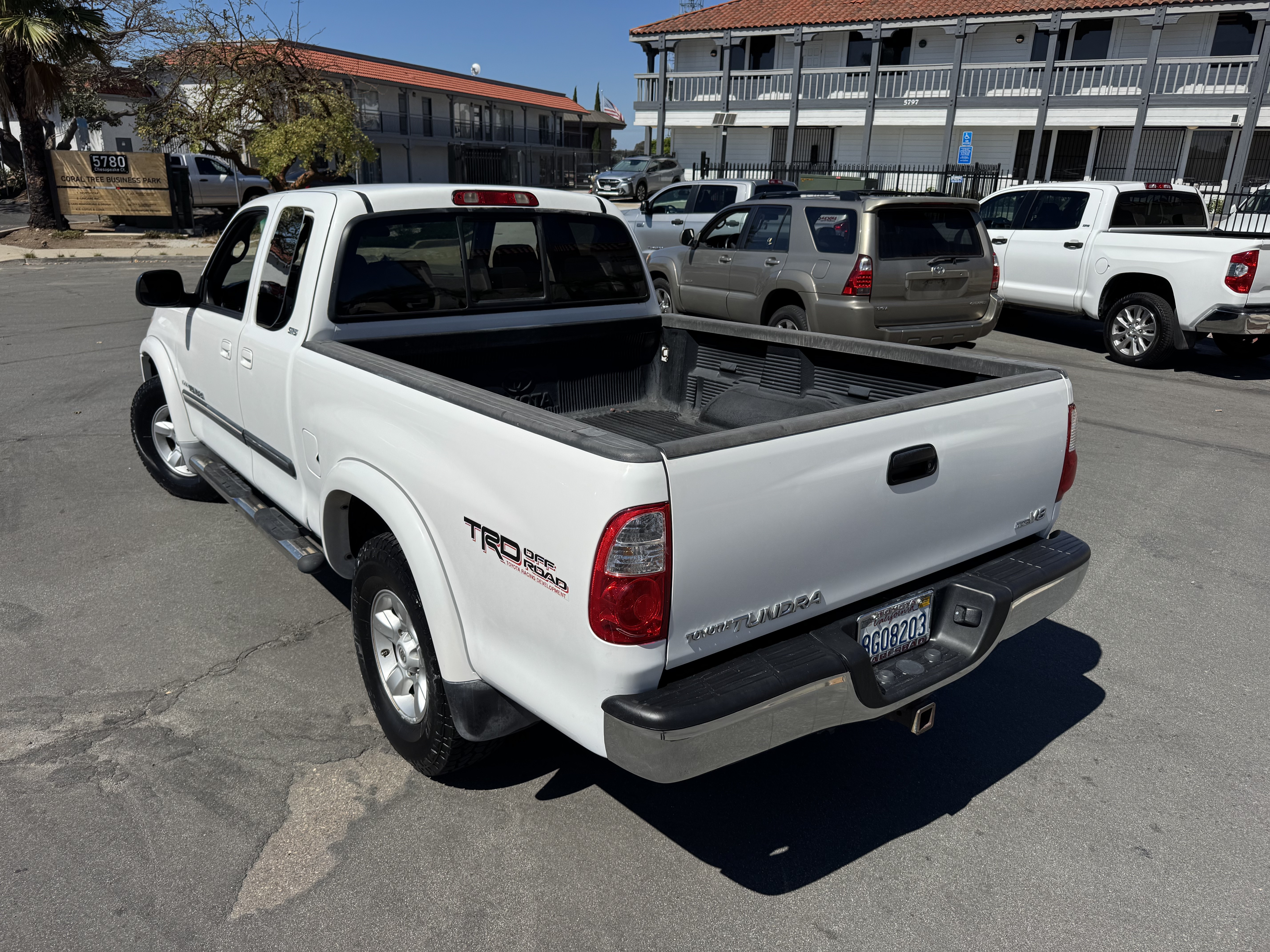 Used 2006 Toyota Tundra w/ TRD Off-Road Package RWD image 6