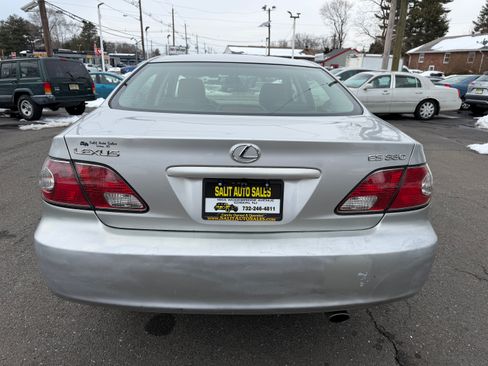 Used 2004 Lexus ES 330 image 29