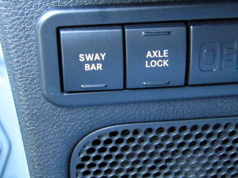 Used 2013 Jeep Wrangler Rubicon image 25