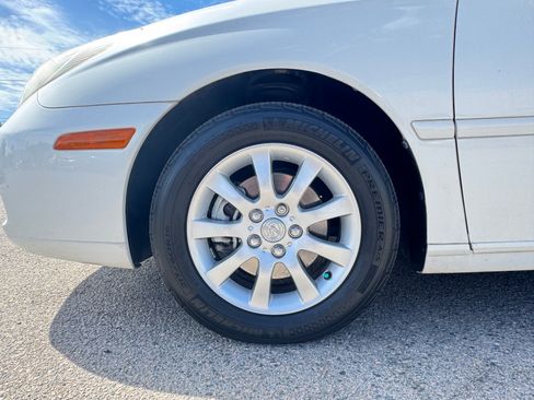 Used 2004 Lexus ES 330 image 13