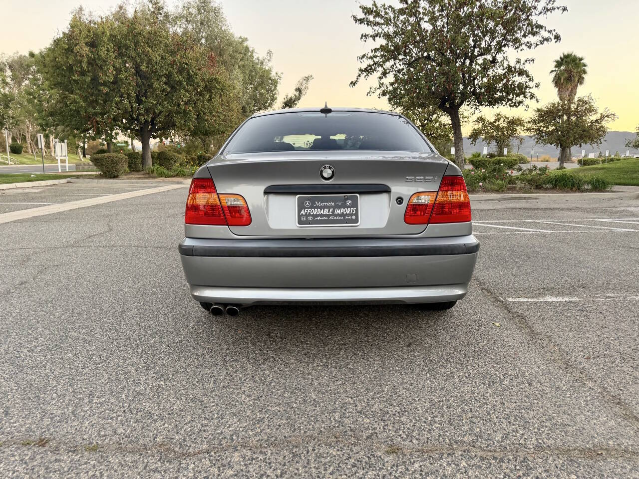 Used 2004 BMW 325i Sedan RWD image 10