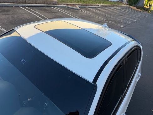 Used 2011 BMW 335i image 8