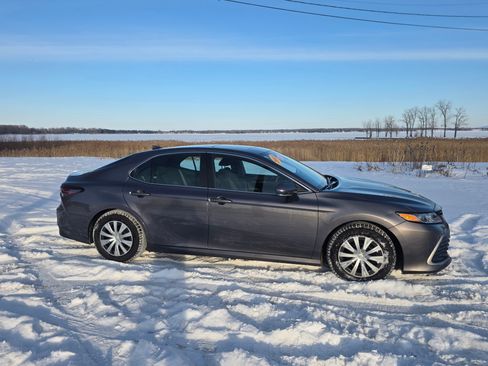 Used 2023 Toyota Camry LE image 24