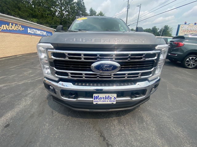 Used 2025 Ford F350 4x4 Crew Cab Super Duty image 4