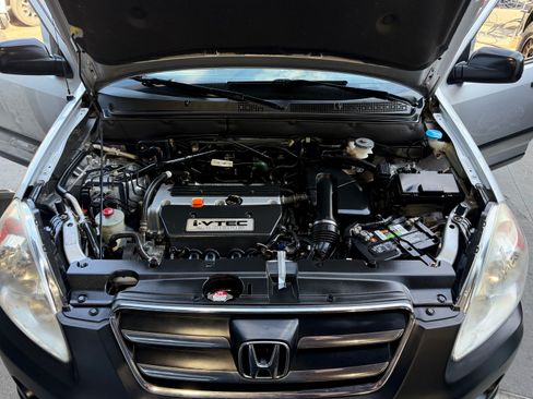 Used 2005 Honda CR-V LX image 42