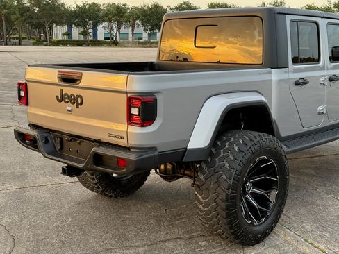 Used 2021 Jeep Gladiator Sport AWD/4WD image 44