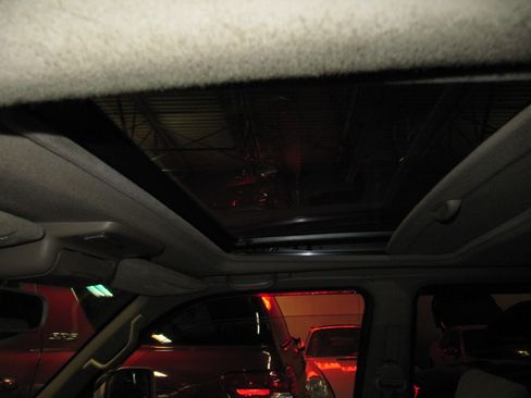 Used 2000 Toyota 4Runner SR5 Premium image 8