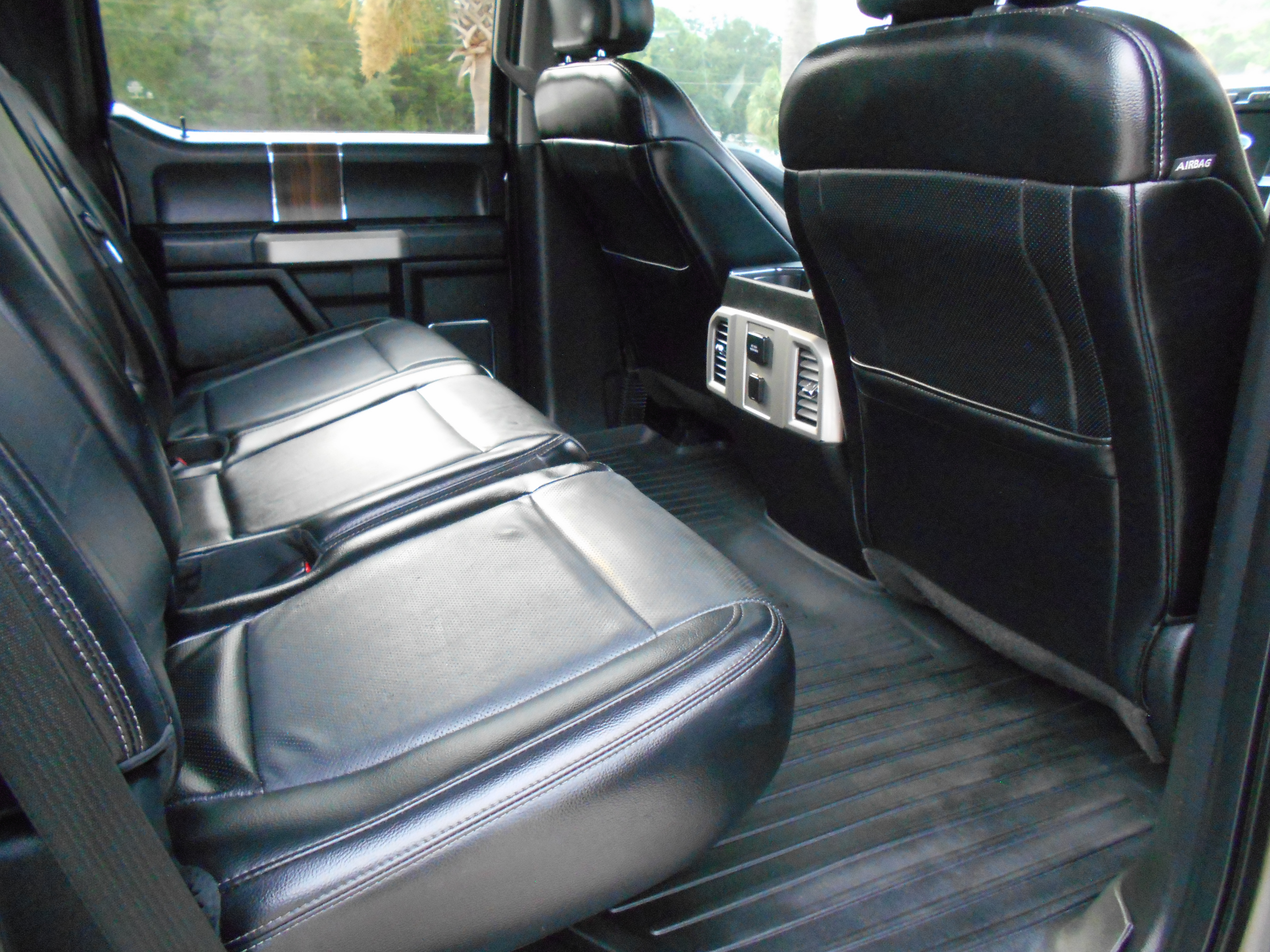 Used 2016 Ford F150 Lariat RWD image 9