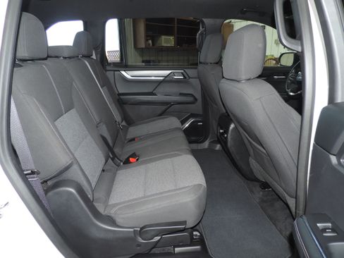 Used 2025 GMC Acadia Elevation image 23