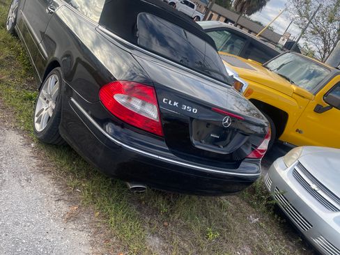 Used 2009 Mercedes-Benz CLK 350 image 5