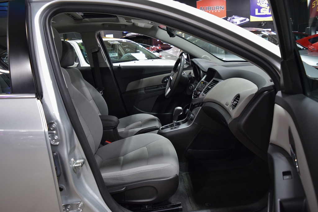 Used 2014 Chevrolet Cruze LT FWD image 22