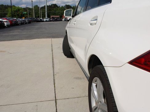 Used 2015 Mercedes-Benz ML 350 image 28