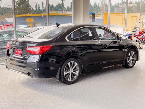 Used 2016 Subaru Legacy 3.6R Limited image 4