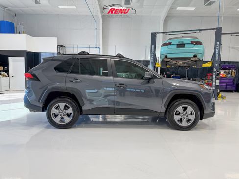Used 2025 Toyota RAV4 XLE image 6