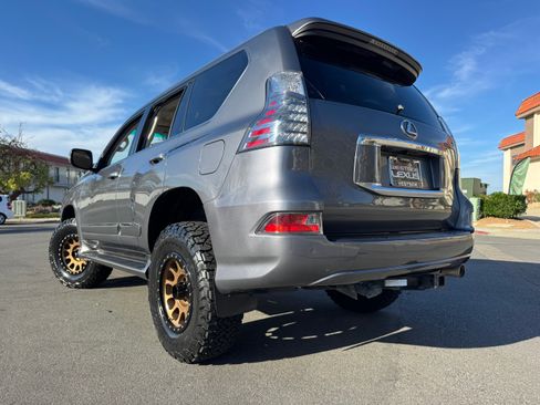 Used 2015 Lexus GX 460 Luxury image 8