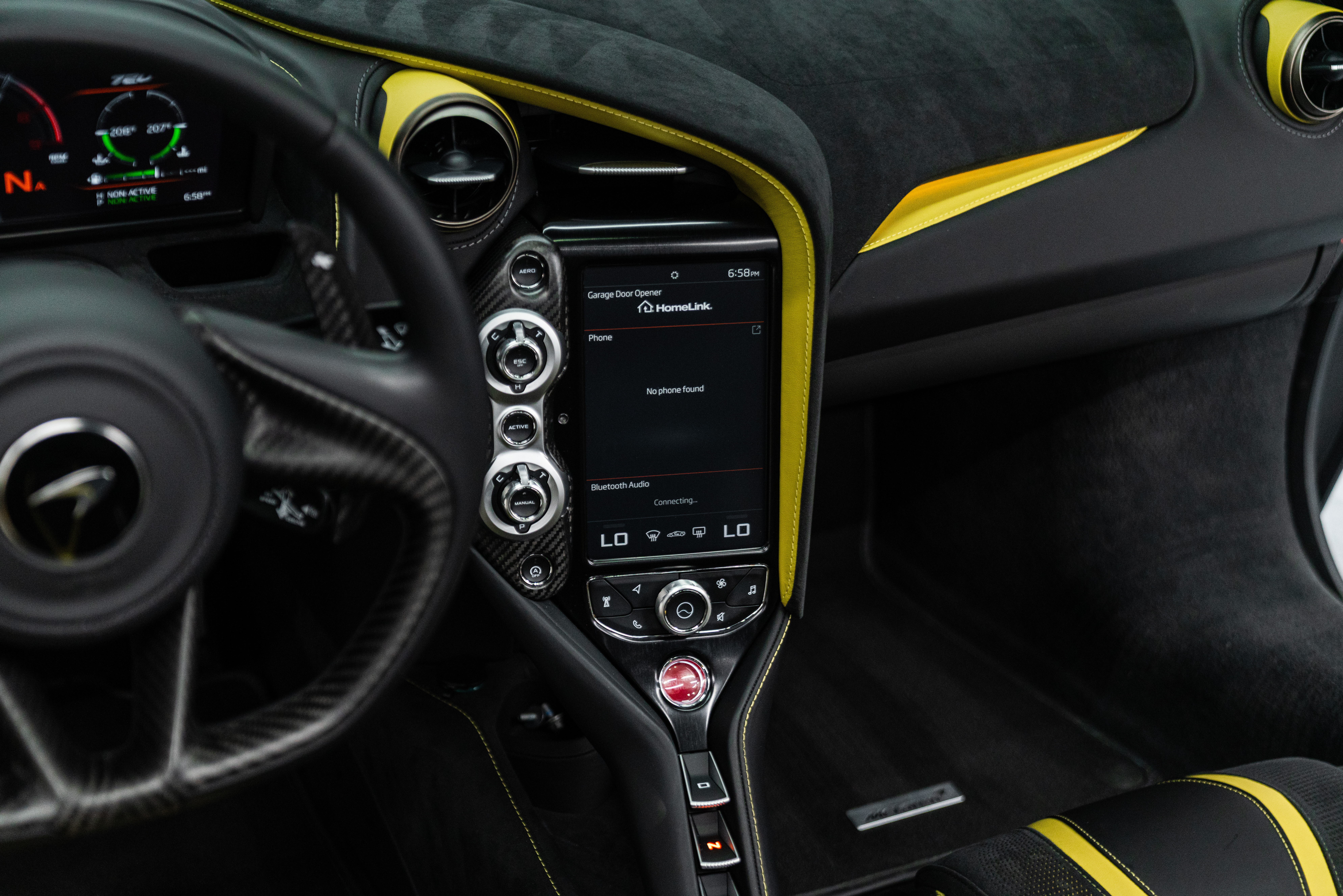 Used 2021 McLaren 720S Performance RWD image 22