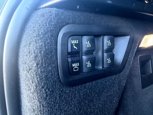 Used 2022 BMW X7 xDrive40i AWD/4WD image 31