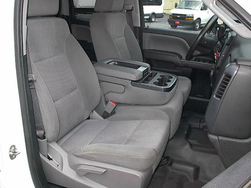 Used 2019 Chevrolet Silverado 2500 W/T AWD/4WD image 12