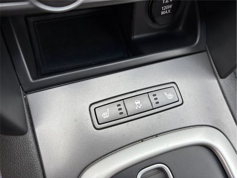 Used 2009 Pontiac G8 GT image 25