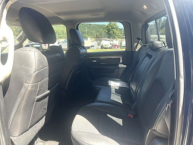 Used 2015 RAM 1500 2WD Crew Cab Sport image 23