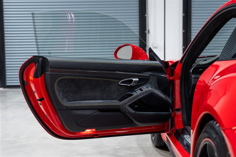 Used 2019 Porsche 911 GT3 RWD image 22