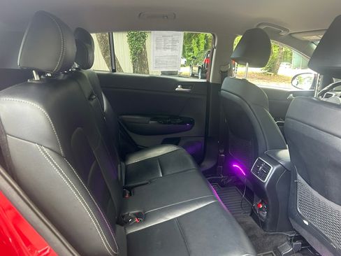 Used 2019 Kia Sportage FWD EX image 24