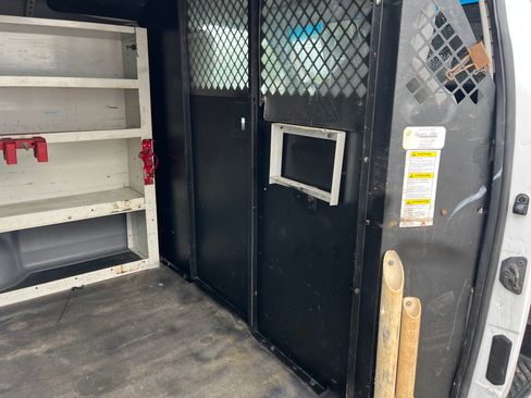 Used 2011 Ford E-250 and Econoline 250 RWD image 8