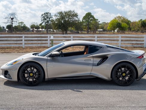 Used 2024 Lotus Emira First Edition image 6