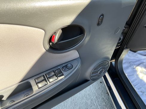 Used 2006 Saturn ION Level 2 image 10