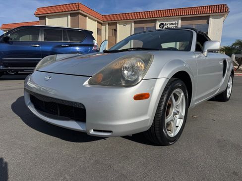 Used 2002 Toyota MR2 Spyder image 19