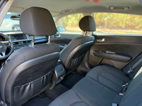 Used 2018 Kia Optima LX image 12