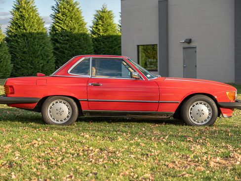 Used 1987 Mercedes-Benz 560 SL image 15