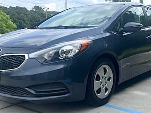 Used 2015 Kia Forte LX image 3