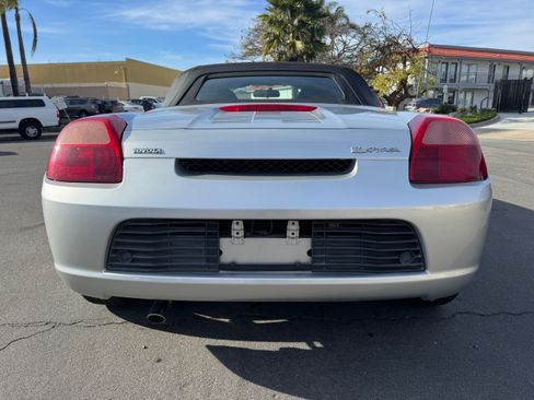 Used 2002 Toyota MR2 Spyder image 24