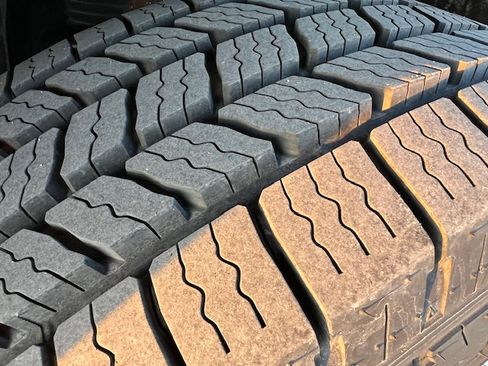 Used 2021 Nissan NV 2500 S image 22