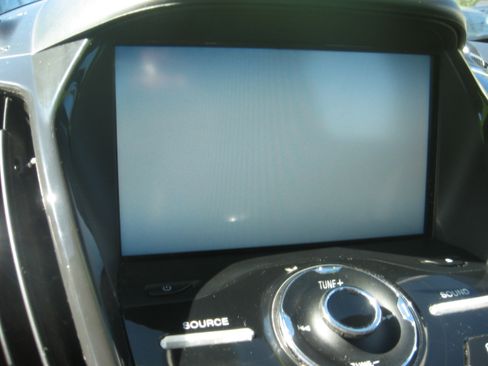 Used 2015 Ford C-MAX SEL image 11