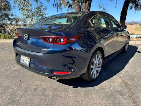 Used 2022 MAZDA MAZDA3 image 5