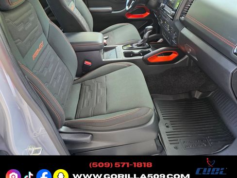Used 2023 Nissan Frontier 4x4 Crew Cab PRO-4X image 21