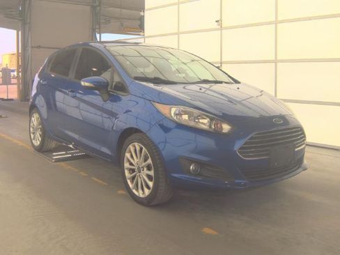 Used 2014 Ford Fiesta SE image 4