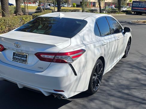 Used 2019 Toyota Camry XSE image 33