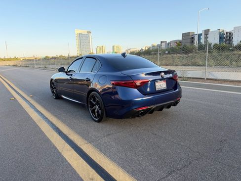 Used 2018 Alfa Romeo Giulia Ti RWD image 3