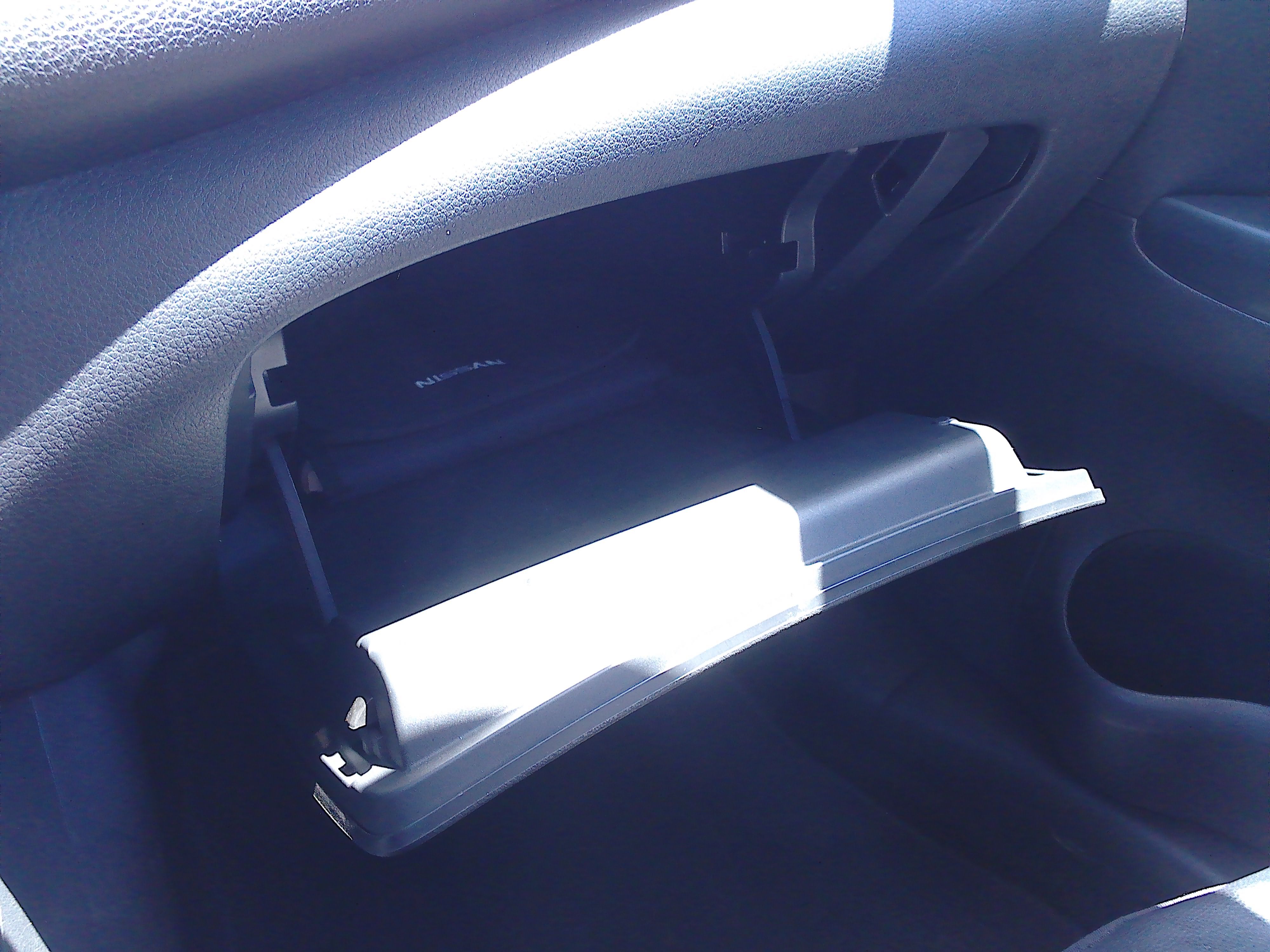 Used 2015 Nissan Sentra SV FWD image 18