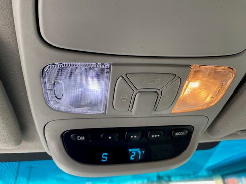 Used 2004 Toyota Sienna XLE image 14