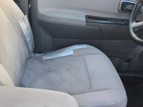 Used 2004 Chevrolet Colorado Z71 image 32