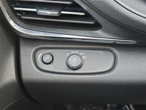 New 2026 Buick Envista Preferred image 15