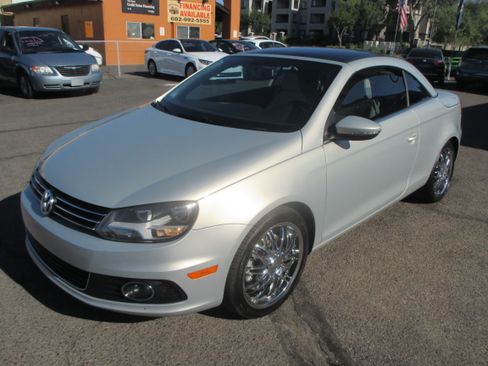 Used 2012 Volkswagen Eos Komfort Hard Top Convertible 2 FWD image 16