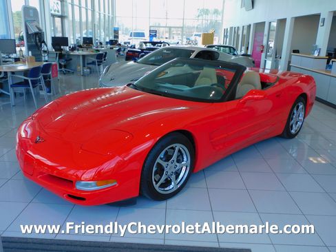 Used 1998 Chevrolet Corvette Stingray Convertible w/1LT image 1