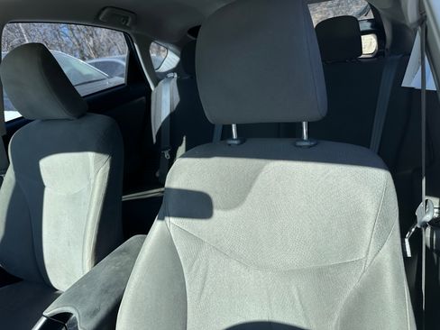 Used 2012 Toyota Prius Two image 11